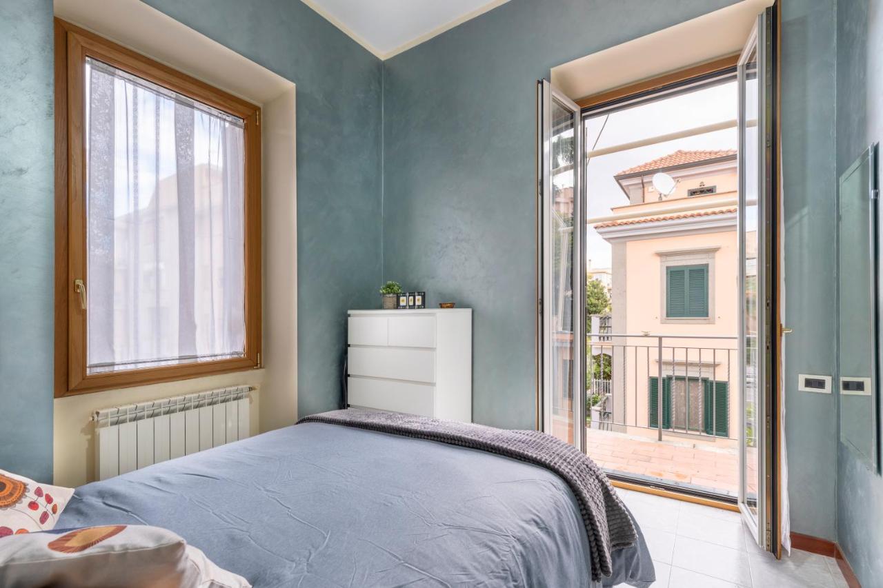 Appartamento Hostly - Domus Happya - Dream In The Appia Antica Park Roma Esterno foto