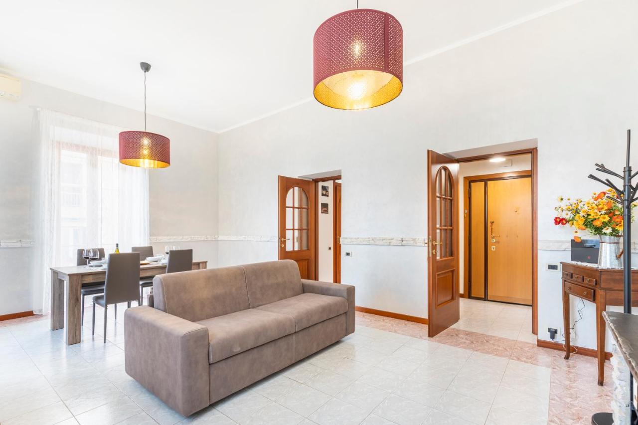 Appartamento Hostly - Domus Happya - Dream In The Appia Antica Park Roma Esterno foto