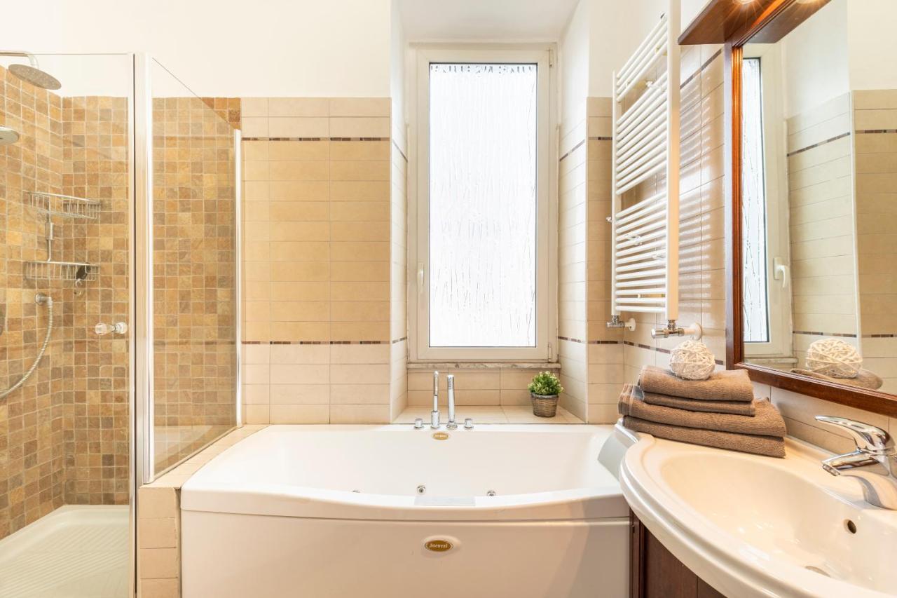 Appartamento Hostly - Domus Happya - Dream In The Appia Antica Park Roma Esterno foto