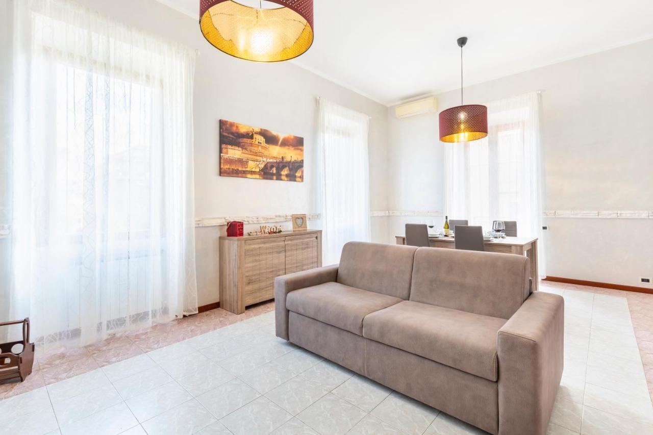 Appartamento Hostly - Domus Happya - Dream In The Appia Antica Park Roma Esterno foto